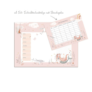 Meerjungfrau-Schreibtischunterlage und Wochenplaner, pastellfarbene Ozeanmotive, Stundenplan für Schulstart, verspieltes Design.