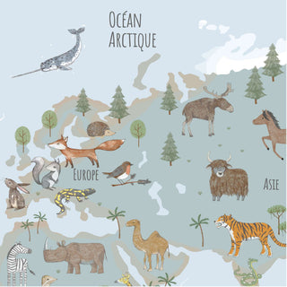 Illustration einer Schreibtischunterlage mit Weltkarte; zeigt Tiere der Welt; markiert mit "Océan Arctique," "Europe," "Asie".